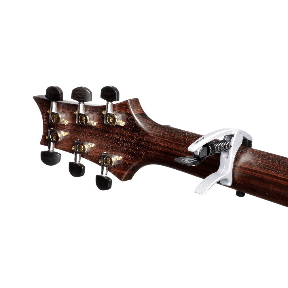 D'Addario Tri-Action Capo Adjustable Tension in Silver