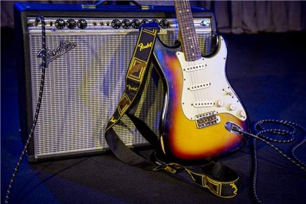 Fender 2" Monogrammed Straps in Black & Yellow & Brown