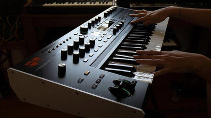 Ashun Sound Machines Hydrasynth Keyboard Synthesizer